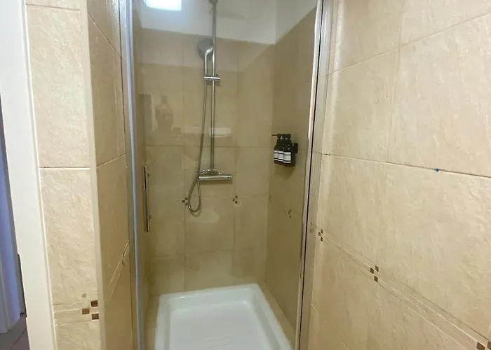 Apartment T2 De *