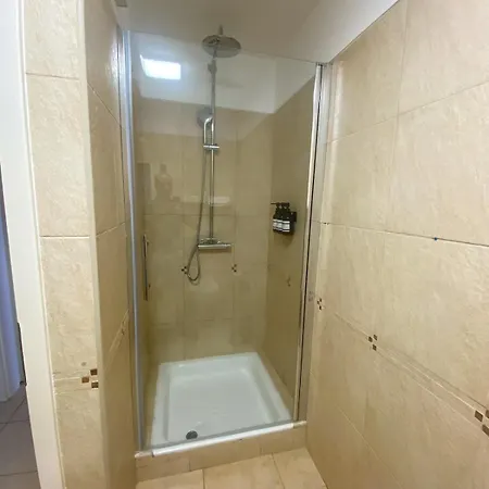 Appartement T2 De *